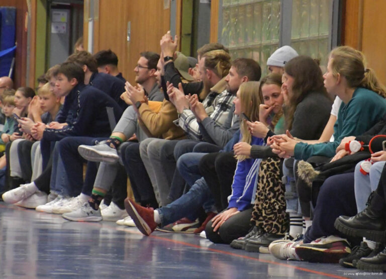 Tsv bonn handball 13527ff64b7e2 7ecf 9e5f 9541 1f7b7e977add